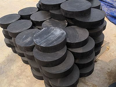勉县板式橡胶支座由若干层橡胶片与薄钢板经加压硫化
